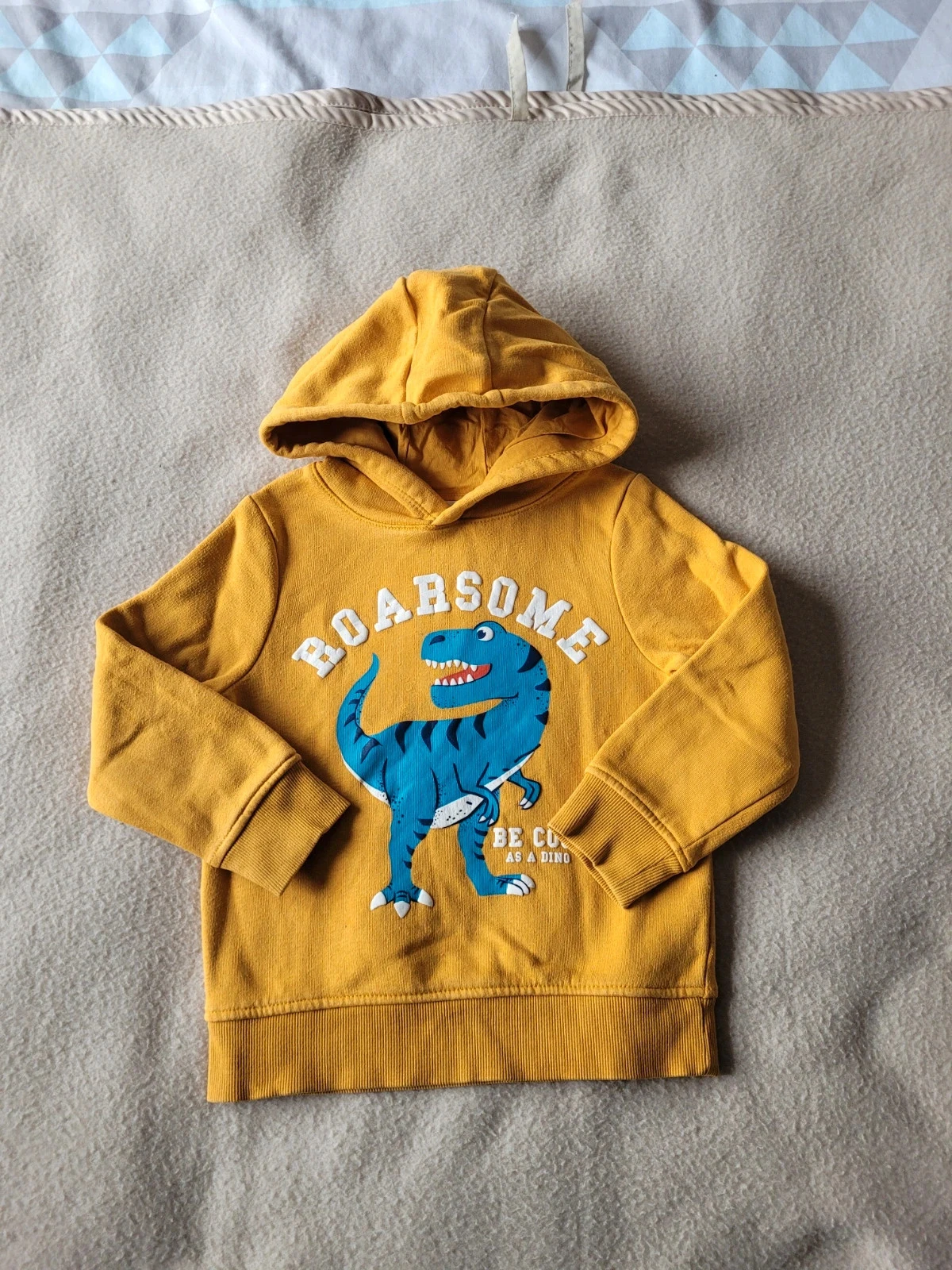 Pull c&a 4 ans 104 cm